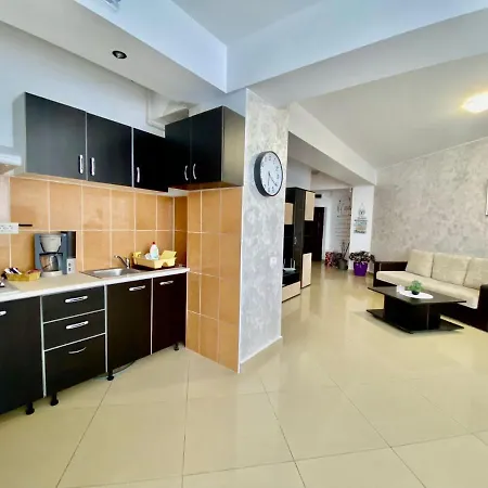 Apartament La *